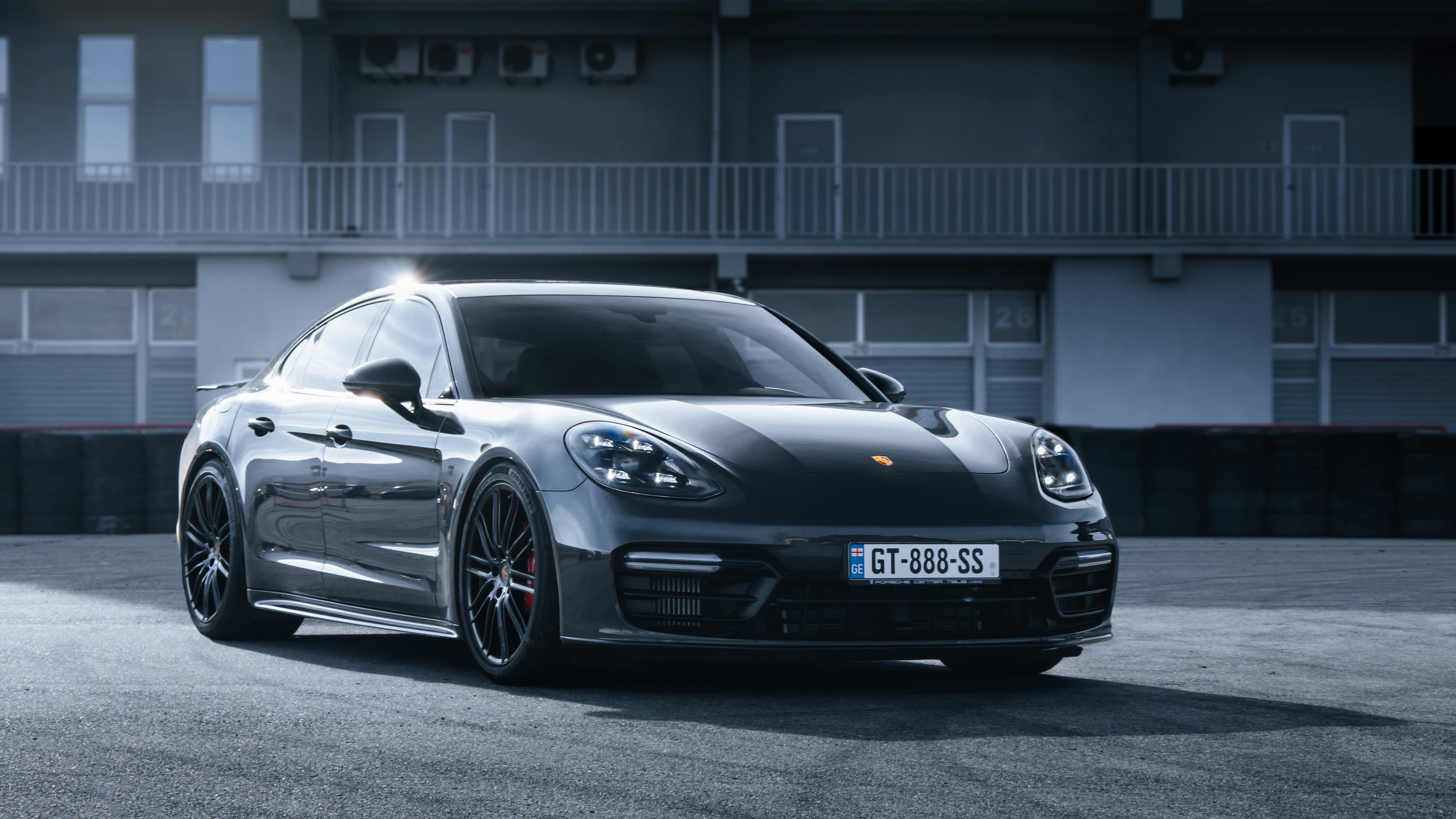 Porche Panamera-alt